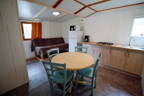 Le salon et la cuisine