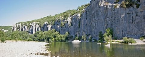Camping en sud Ardèche avec accès direct rivière
